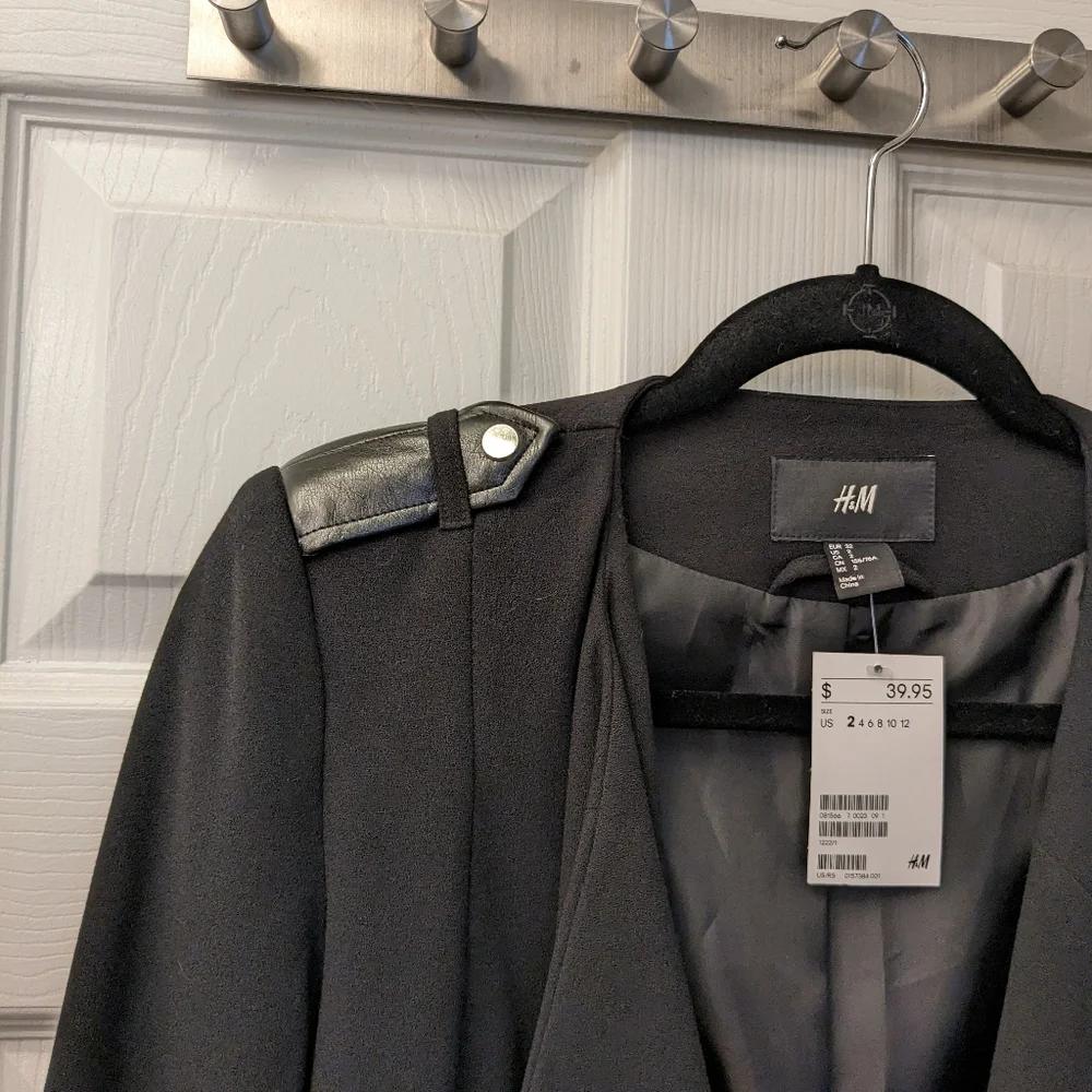 NWT 2/XS H&M Black asymmetrical lined blazer jacket - Picture 6 of 7